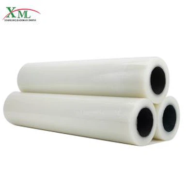 Isekleepuv kaitsekile puituksele